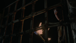 extant_GameOfThrones_2x07-AManWithoutHonor_3398