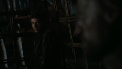 extant_GameOfThrones_2x07-AManWithoutHonor_3441