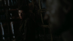extant_GameOfThrones_2x07-AManWithoutHonor_3443