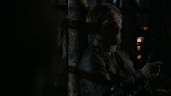 extant_GameOfThrones_2x07-AManWithoutHonor_3477