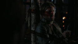 extant_GameOfThrones_2x07-AManWithoutHonor_3478