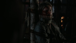 extant_GameOfThrones_2x07-AManWithoutHonor_3480