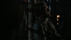 extant_GameOfThrones_2x07-AManWithoutHonor_3488