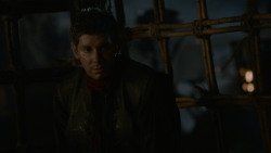 extant_GameOfThrones_2x07-AManWithoutHonor_3497