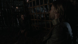 extant_GameOfThrones_2x07-AManWithoutHonor_3517
