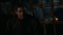 extant_GameOfThrones_2x07-AManWithoutHonor_3520
