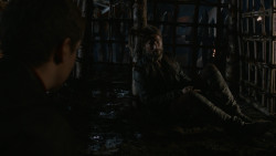 extant_GameOfThrones_2x07-AManWithoutHonor_3563