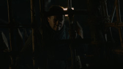 extant_GameOfThrones_2x07-AManWithoutHonor_3571