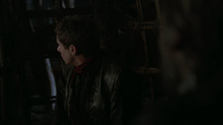 extant_GameOfThrones_2x07-AManWithoutHonor_3583
