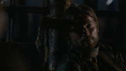 extant_GameOfThrones_2x07-AManWithoutHonor_3595