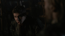 extant_GameOfThrones_2x07-AManWithoutHonor_3630