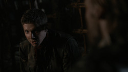 extant_GameOfThrones_2x07-AManWithoutHonor_3670