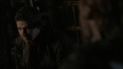 extant_GameOfThrones_2x07-AManWithoutHonor_3694