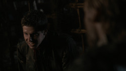extant_GameOfThrones_2x07-AManWithoutHonor_3703