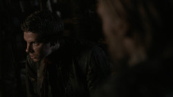 extant_GameOfThrones_2x07-AManWithoutHonor_3707