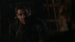 extant_GameOfThrones_2x07-AManWithoutHonor_3731