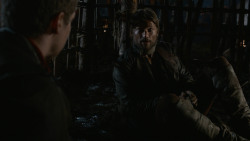 extant_GameOfThrones_2x07-AManWithoutHonor_3752