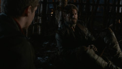 extant_GameOfThrones_2x07-AManWithoutHonor_3754