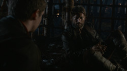 extant_GameOfThrones_2x07-AManWithoutHonor_3803