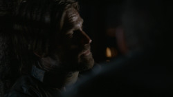 extant_GameOfThrones_2x07-AManWithoutHonor_3853