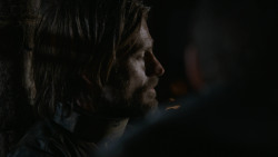 extant_GameOfThrones_2x07-AManWithoutHonor_3855