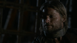 extant_GameOfThrones_2x07-AManWithoutHonor_3875
