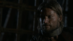 extant_GameOfThrones_2x07-AManWithoutHonor_3876