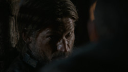 extant_GameOfThrones_2x07-AManWithoutHonor_3888