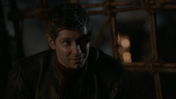 extant_GameOfThrones_2x07-AManWithoutHonor_3896