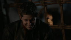 extant_GameOfThrones_2x07-AManWithoutHonor_3898