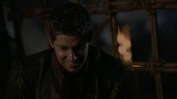 extant_GameOfThrones_2x07-AManWithoutHonor_3899
