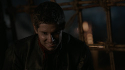 extant_GameOfThrones_2x07-AManWithoutHonor_3900