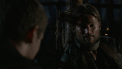 extant_GameOfThrones_2x07-AManWithoutHonor_3906