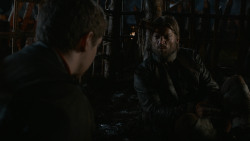 extant_GameOfThrones_2x07-AManWithoutHonor_3928