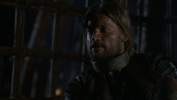 extant_GameOfThrones_2x07-AManWithoutHonor_3948