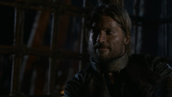 extant_GameOfThrones_2x07-AManWithoutHonor_3950