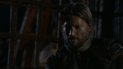 extant_GameOfThrones_2x07-AManWithoutHonor_3955