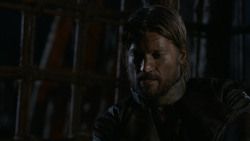 extant_GameOfThrones_2x07-AManWithoutHonor_3957
