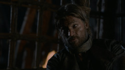extant_GameOfThrones_2x07-AManWithoutHonor_3961