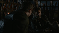extant_GameOfThrones_2x07-AManWithoutHonor_3973