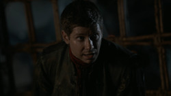 extant_GameOfThrones_2x07-AManWithoutHonor_3974