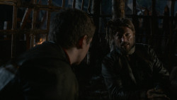 extant_GameOfThrones_2x07-AManWithoutHonor_3983
