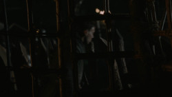 extant_GameOfThrones_2x07-AManWithoutHonor_4014