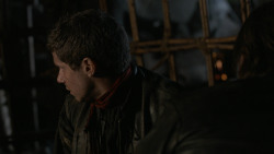 extant_GameOfThrones_2x07-AManWithoutHonor_4017