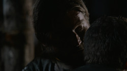 extant_GameOfThrones_2x07-AManWithoutHonor_4043