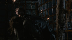 extant_GameOfThrones_2x07-AManWithoutHonor_4049