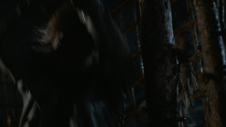extant_GameOfThrones_2x07-AManWithoutHonor_4060