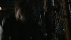 extant_GameOfThrones_2x07-AManWithoutHonor_4064