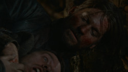 extant_GameOfThrones_2x07-AManWithoutHonor_4113