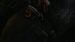 extant_GameOfThrones_2x07-AManWithoutHonor_4120